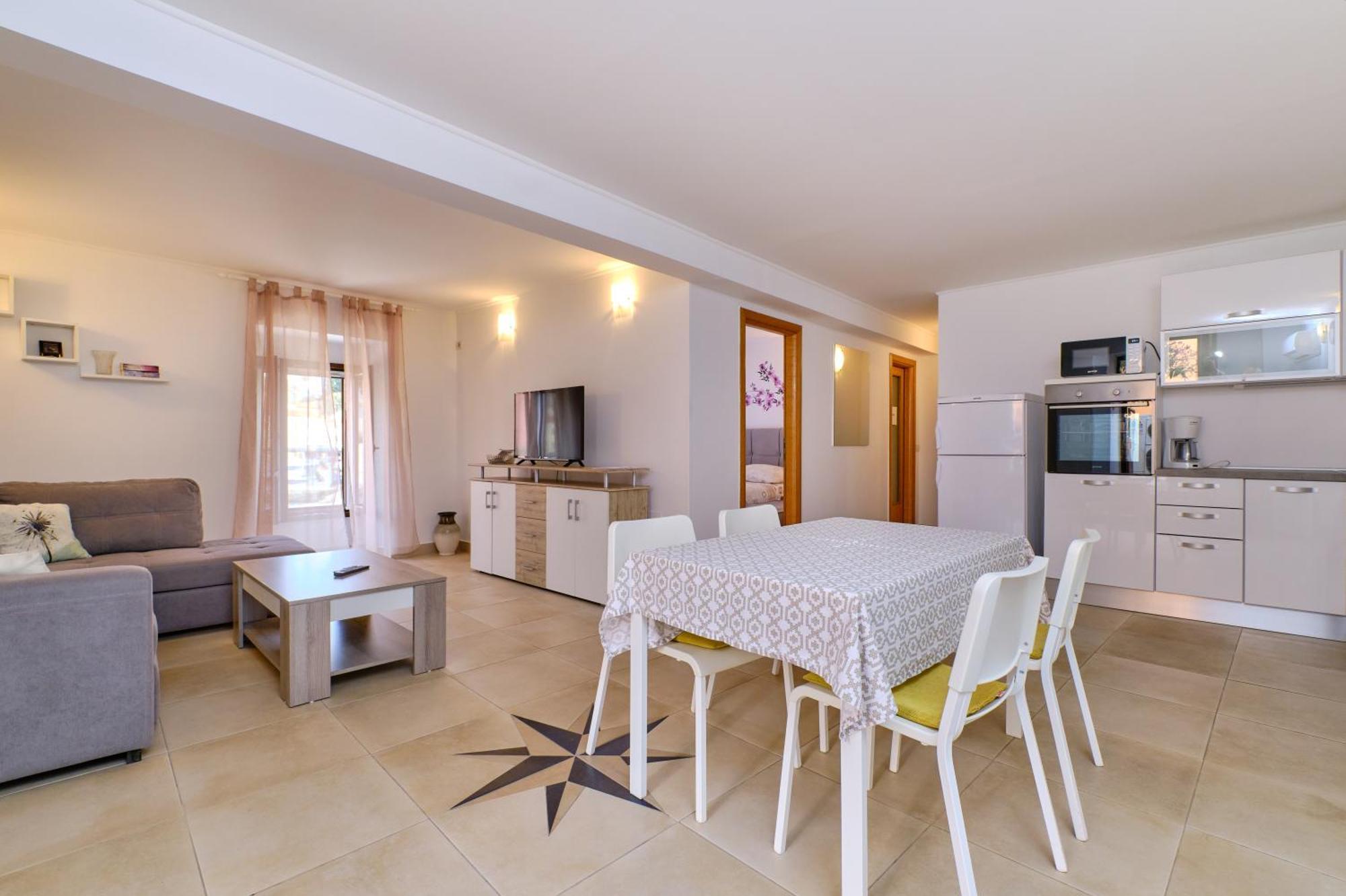Apartments Antonella เวลิโลชิน ภายนอก รูปภาพ